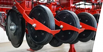 Roți compactoare și grape cu dinți