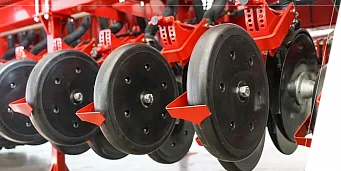 Roți compactoare și grape cu dinți